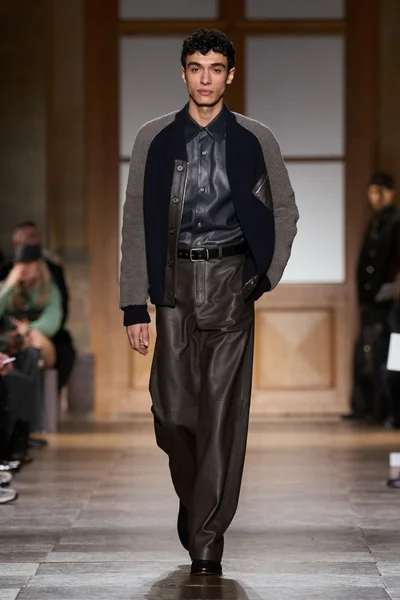 Look 47